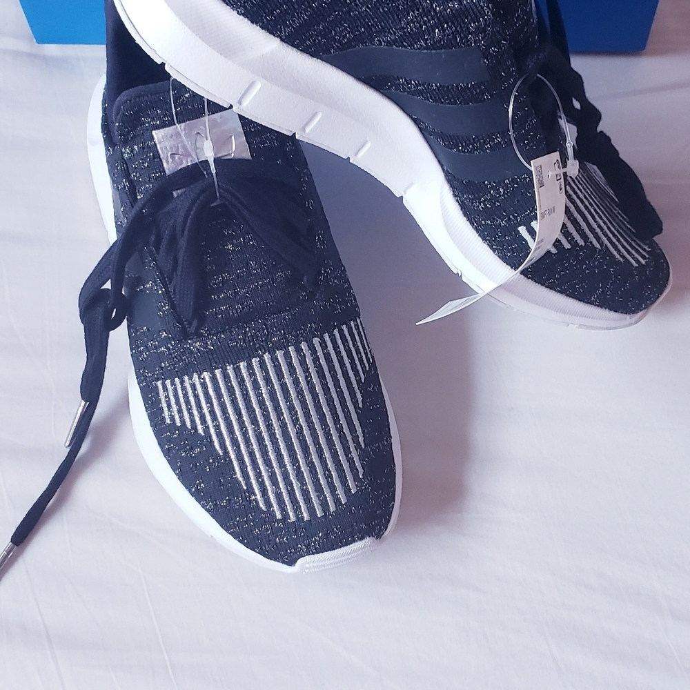 Adidas Swift Run Core Black - Picture 3 of 8